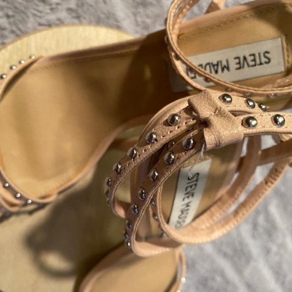 🌺 Steve Madden Wish blush ankle strap stud sandals - Picture 3 of 6